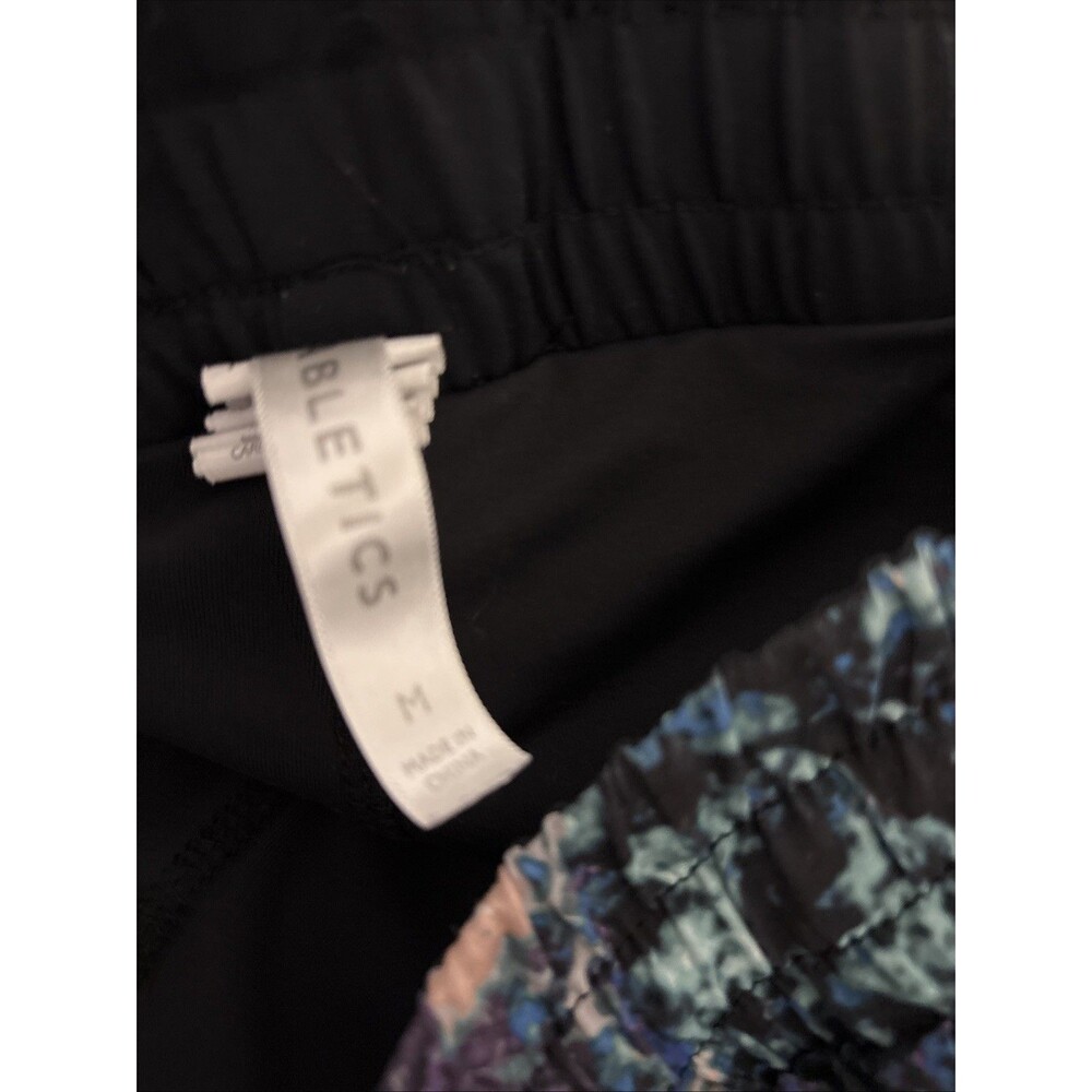 Fabletics Womens Size Med Olesia Black Double Layer Athletic Shorts EUC - Picture 8 of 8